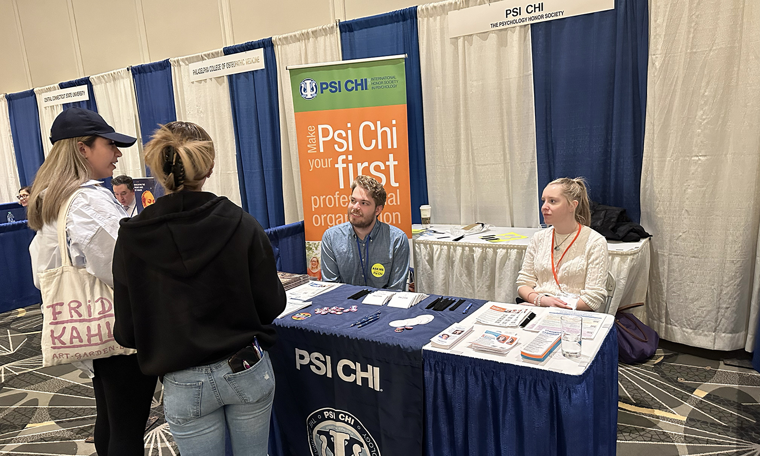 PSI CHI tabling at conference