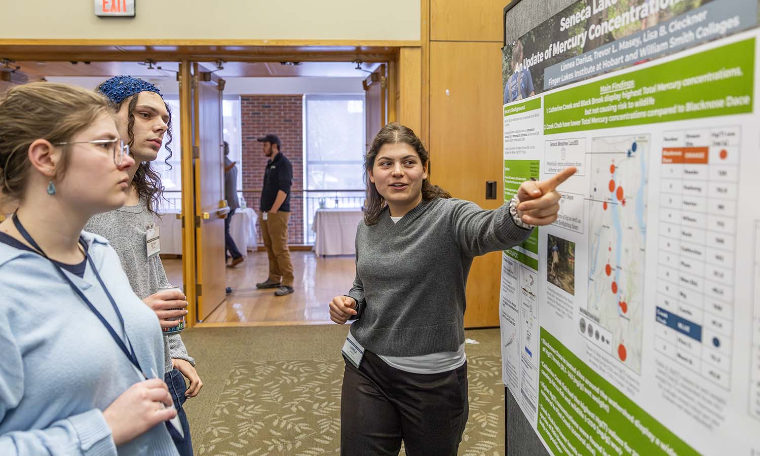 At the Finger Lakes Research Conference, Linnea Darius ‘26 presents research she conducted while working at HWS’ Finger Lakes Institute. 