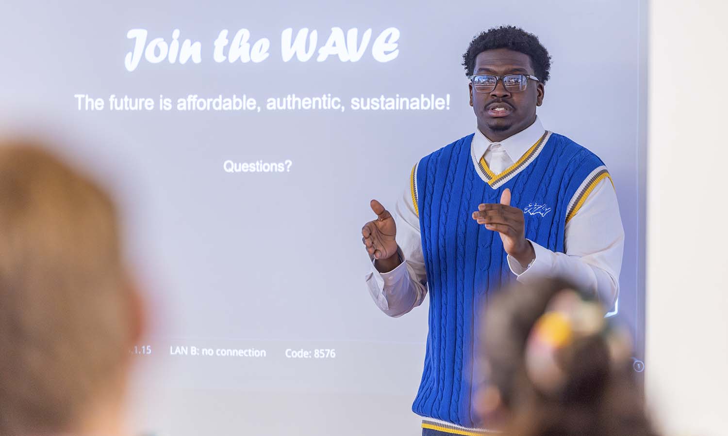 Duke Charles II ’27 answers questions about “The Wave,” his streetwear marking company, during the Pitch semifinalist presentations at the Bozzuto Center for Entrepreneurship. 