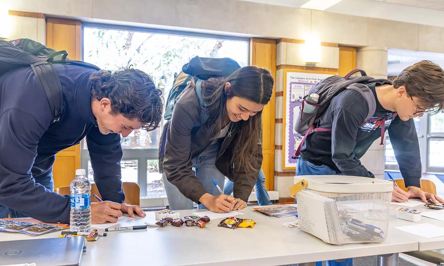 Students write notes of gratitude to donors during HWS Day of Donors - a 24-hour giving challenge benefitting the HWS Annual Fund. 