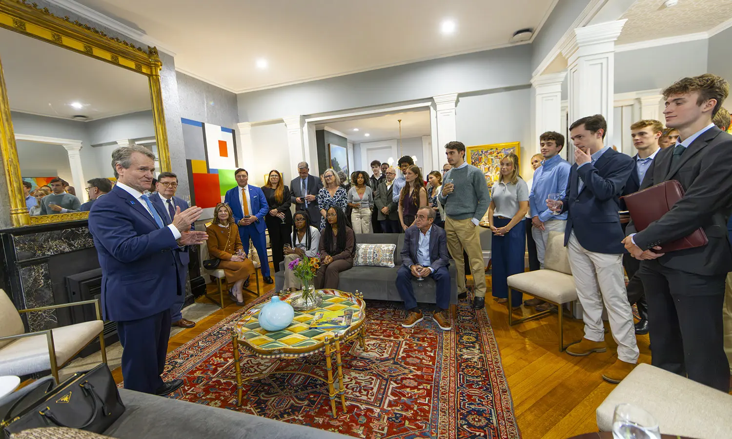 Moynihan meets with students at the President's home. 