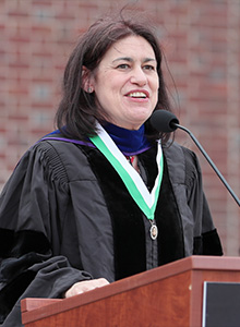 Laura L. Sydell '83